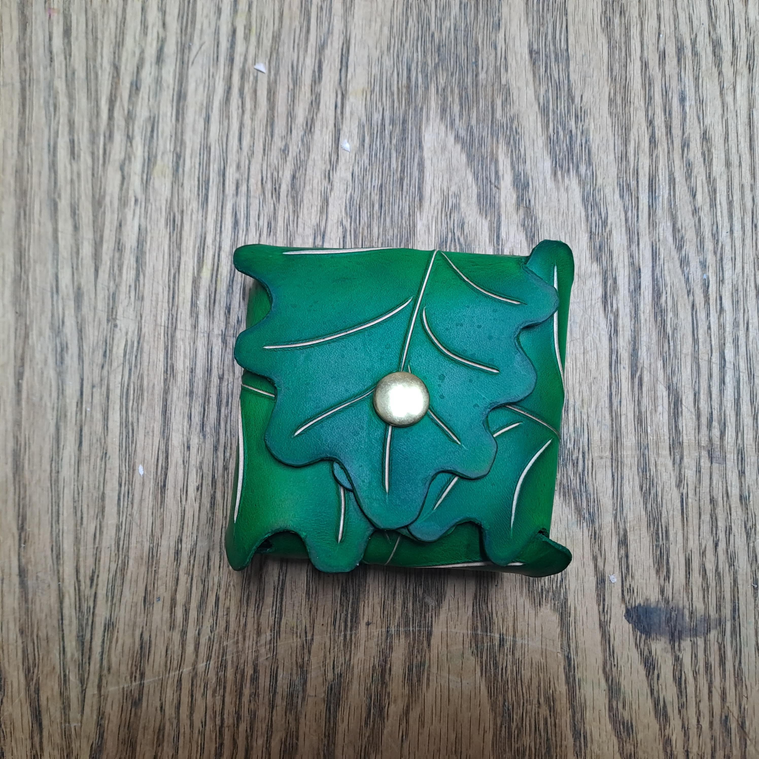 Oak Leaf Pouch